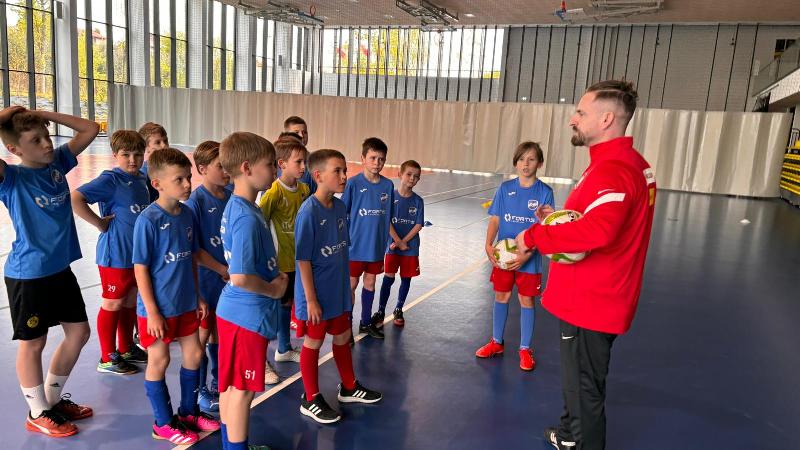 Wizyta Michała Libicha w Akademii Piłkarskiej Przemsza Klucze: Inspiracja dla Młodych Zawodników