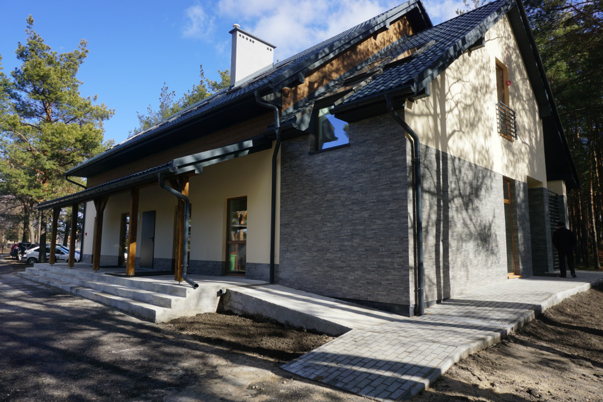 Remont i przebudowa budynku na utworzenie Dziennego Domu Senior + w Chechle
