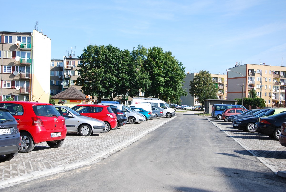 Zmodernizowany parking i droga na osiedlu w Kluczach